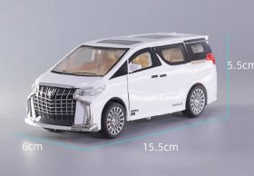 Модель машины коллекционная Toyota Alphard 2023, со светом и звуком, 1:32