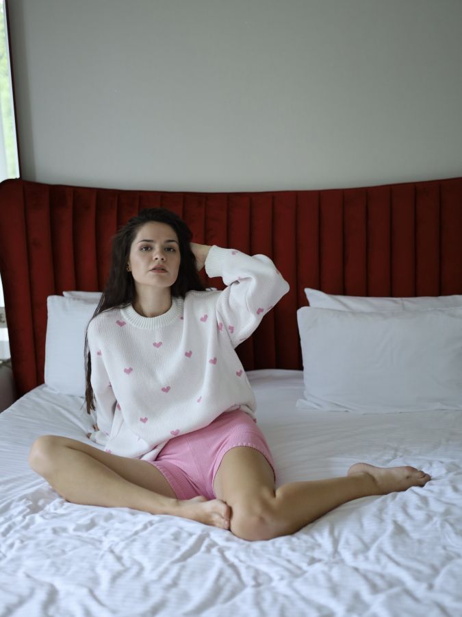 Свитер с сердечками