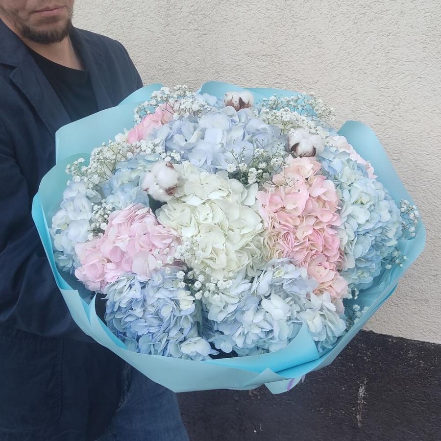Букет гортензий большой