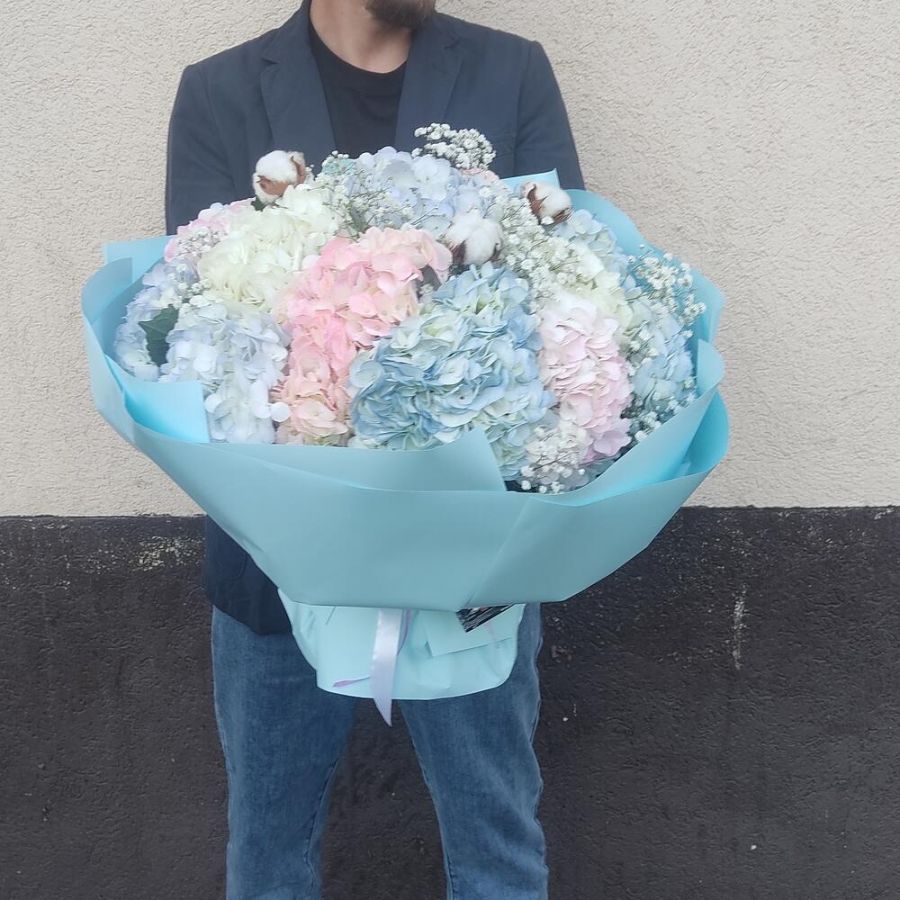Букет гортензий большой