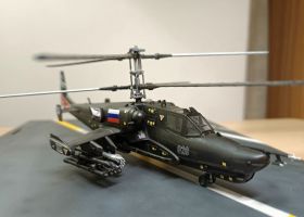 Сборная модель ударного Вертолета Ка-50 Черная акула 1:72