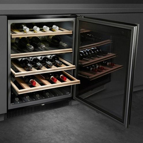Встраиваемый винный шкаф Smeg CVI638RN3