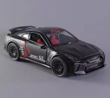 Машинка металлическая инерционная 1:36 Nissan GT-R