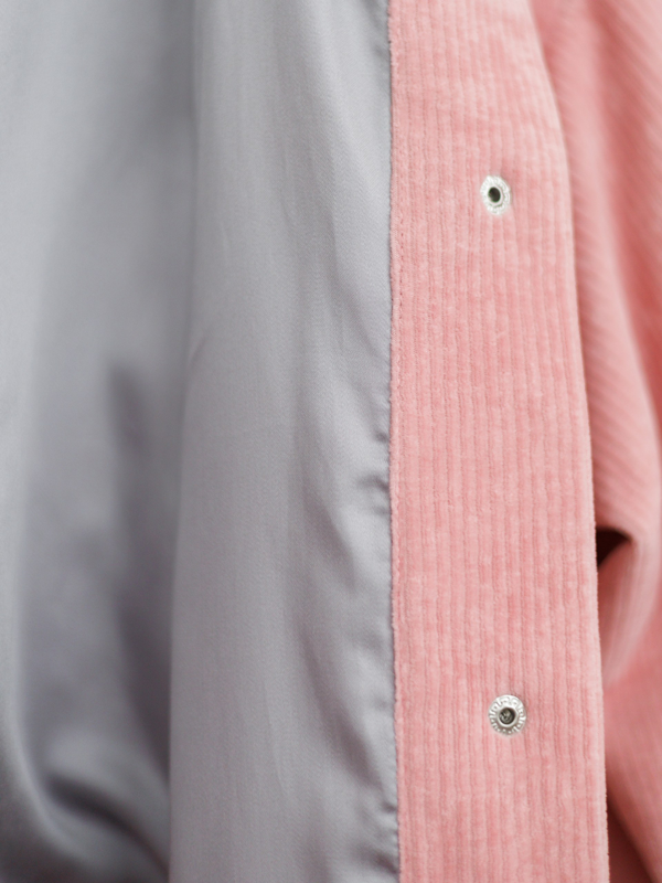 Бомбер из вельвета розовый