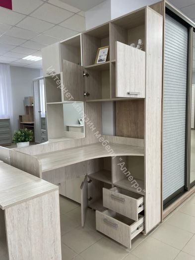 Стол компьютерный "Умка" (правое исполнение) Пикар