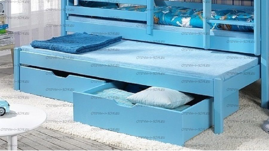 Подкатное спальное место с подкатными ящиками, массив