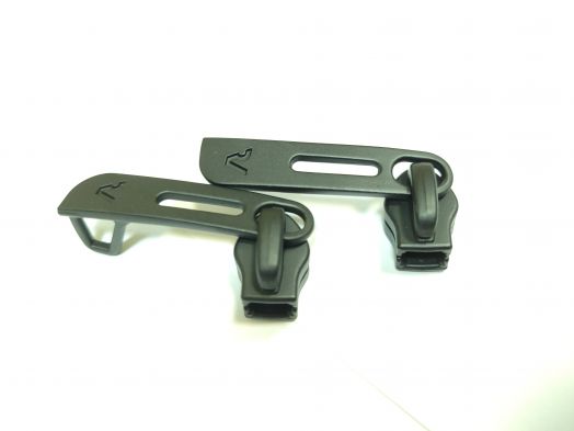 Бегунок для чемодана Roncato черн. (антивандальная молния)