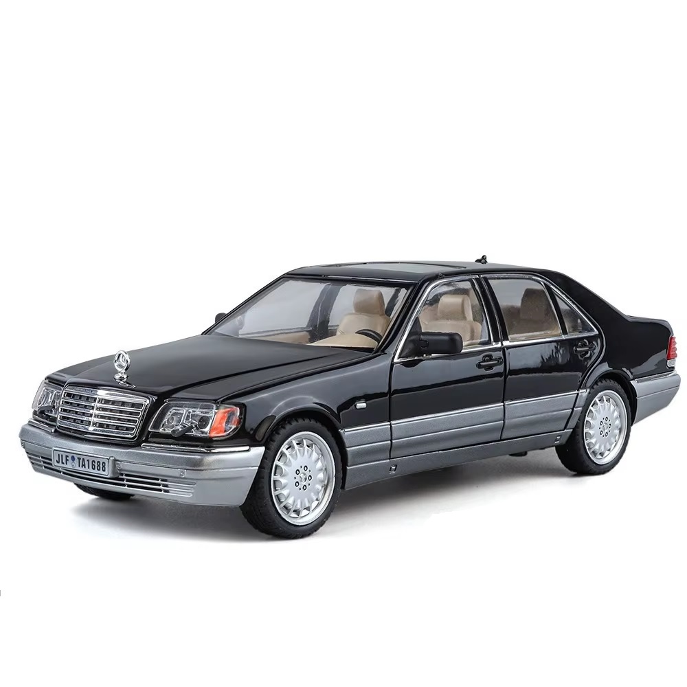 Металлическая машинка Mercedes-Benz W140 1/24 свет, звук (1900-404)