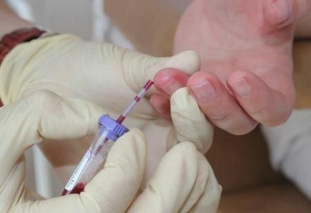 Микропробирки с капилляром для взятия капиллярной крови для глюкозы и лактаты, 0,2 мл, 10х45 мм