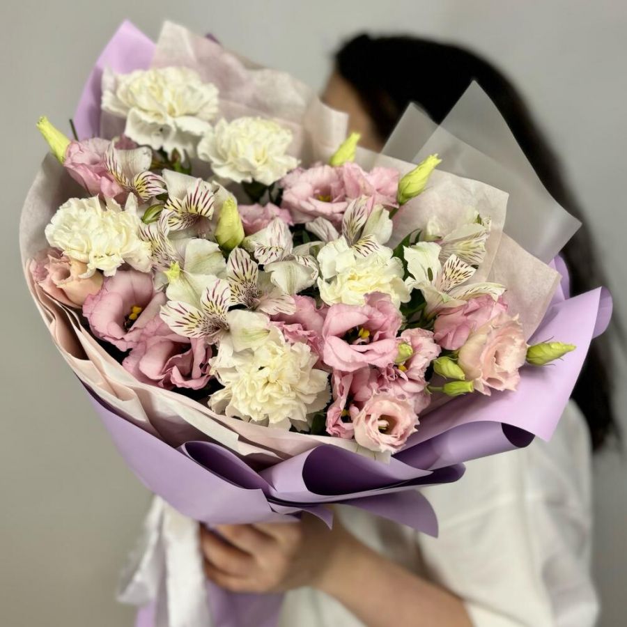 Букет из Розовой Эустомы и Альстромерии