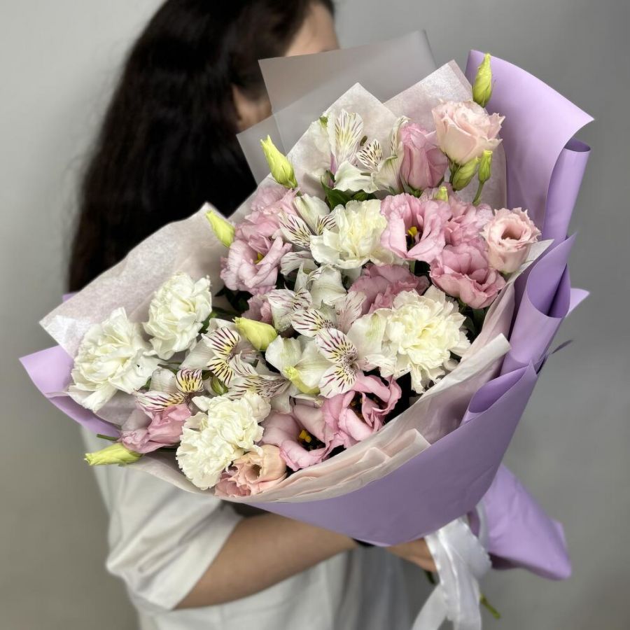 Букет из Розовой Эустомы и Альстромерии