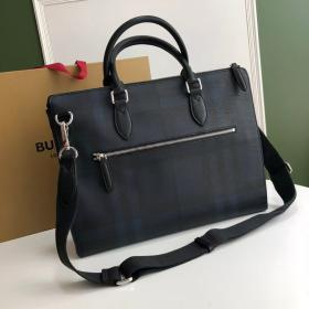 Портфель BURBERRY LARGE LONDON CHECK BRIEFCASE