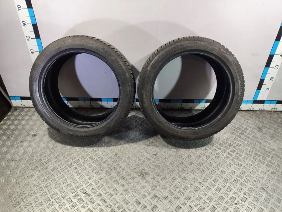 BY5C00530875 Б/у 1233574856 Шина всесезонная Continental AllSeasonContact 275/40 R19 105Y XL Комплект 2шт